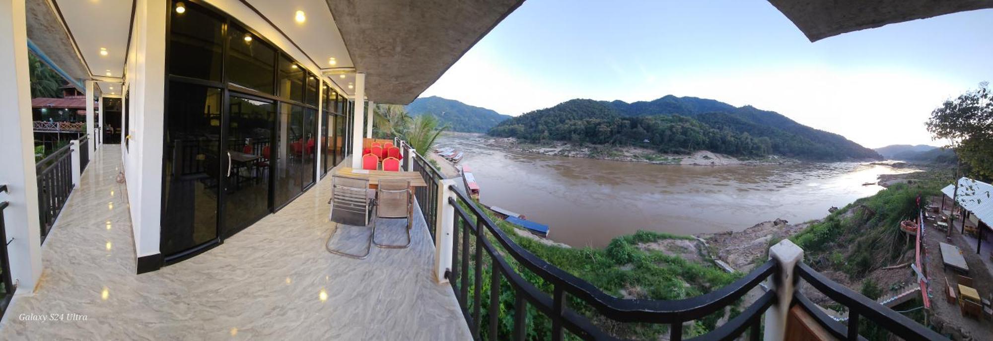 Inn Riverside Hostel Pb Muang Pakbèng Exteriér fotografie