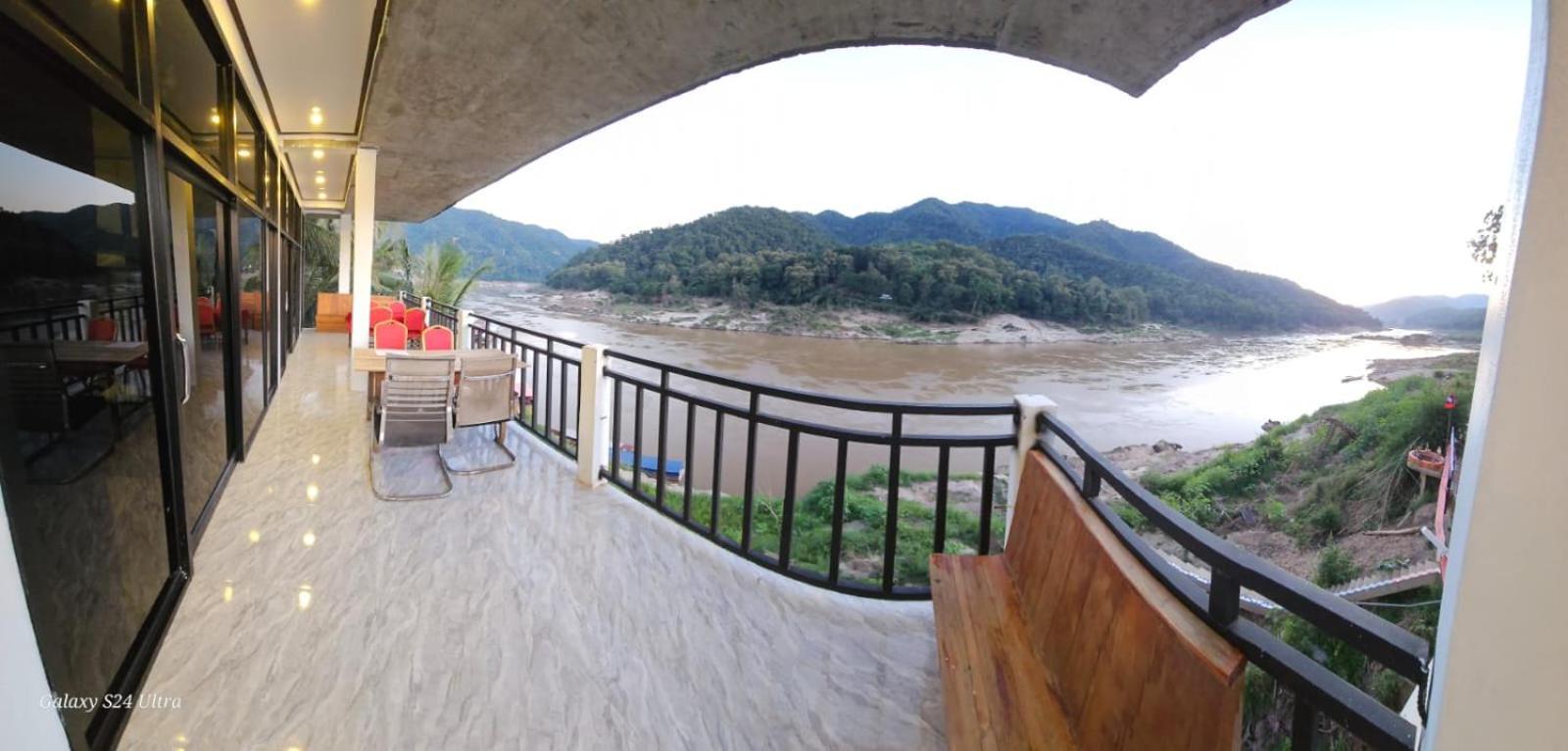 Inn Riverside Hostel Pb Muang Pakbèng Exteriér fotografie