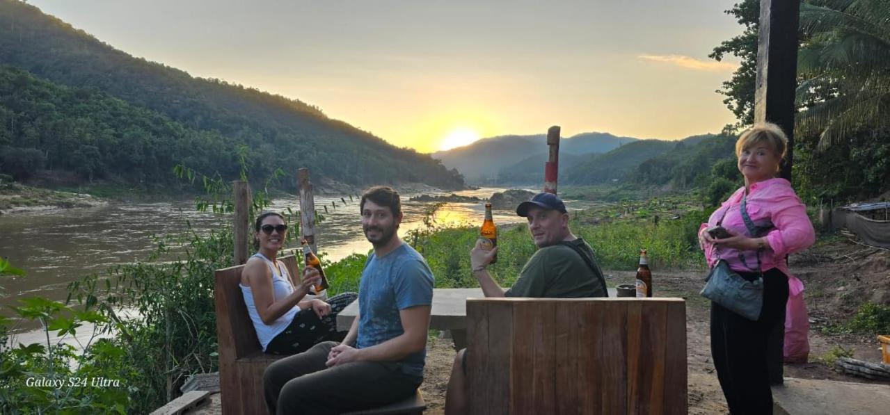 Inn Riverside Hostel Pb Muang Pakbèng Exteriér fotografie